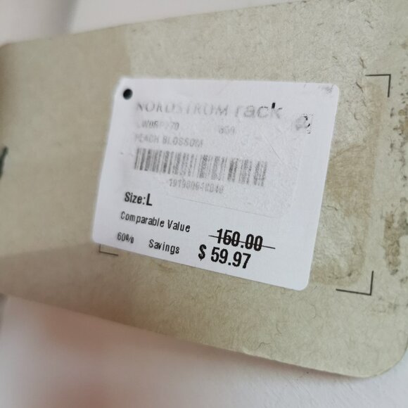 Levis Quilted Pink Bomber Jacket - NWT - Large - Picture 10 of 13